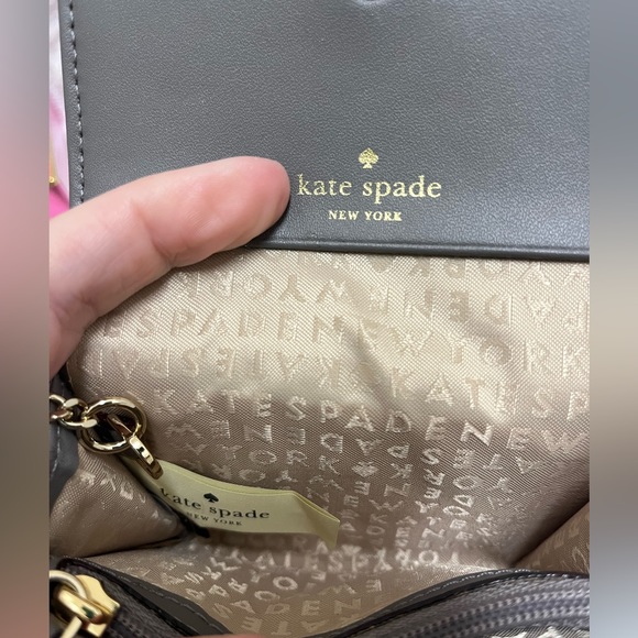 Kate Spade Darla Montford Park Keyring Wallet and Gift box - Picture 4 of 9